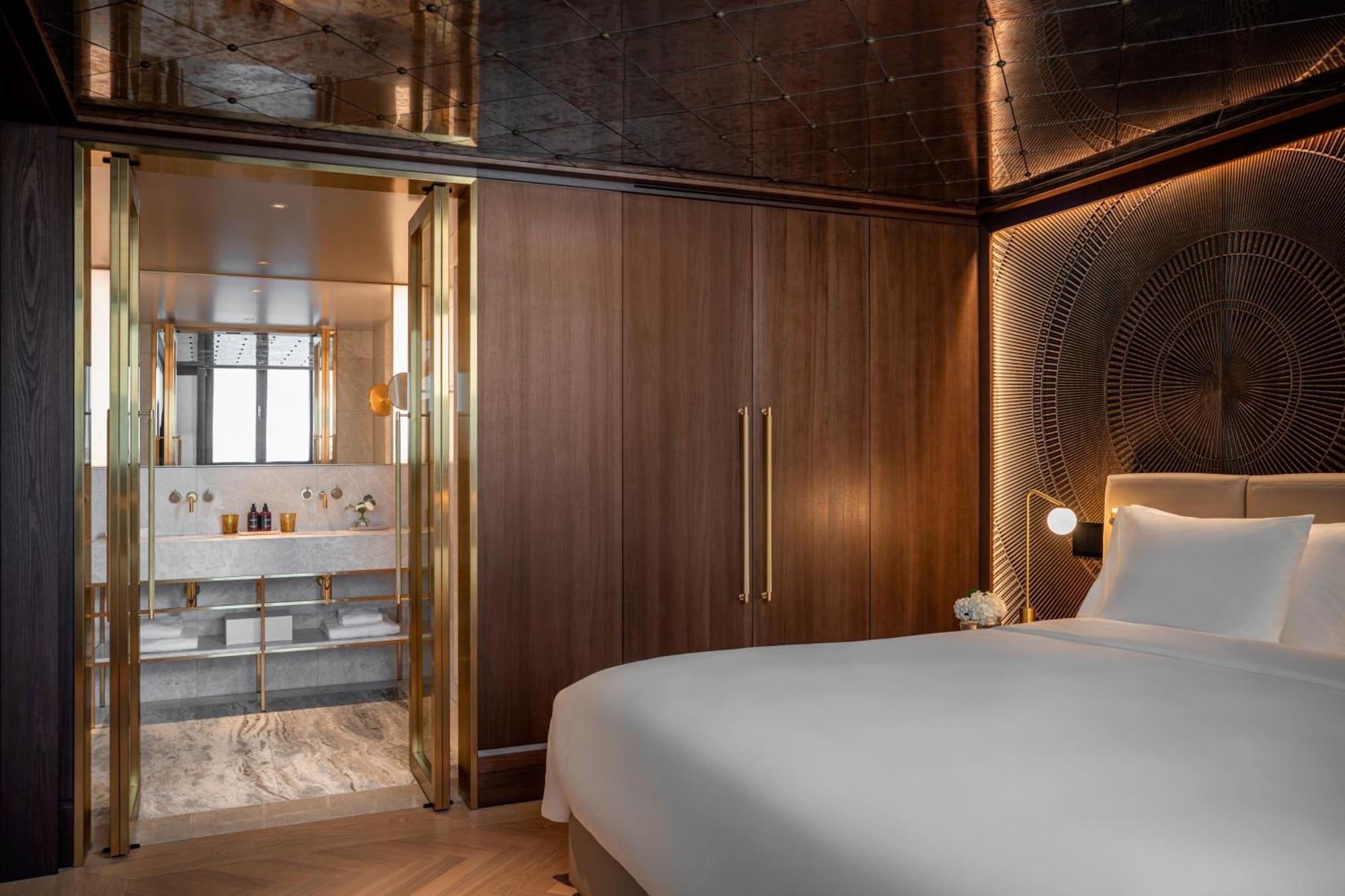 Almanac Palais Vienna Hotel Bagian luar foto A guest room at the hotel
