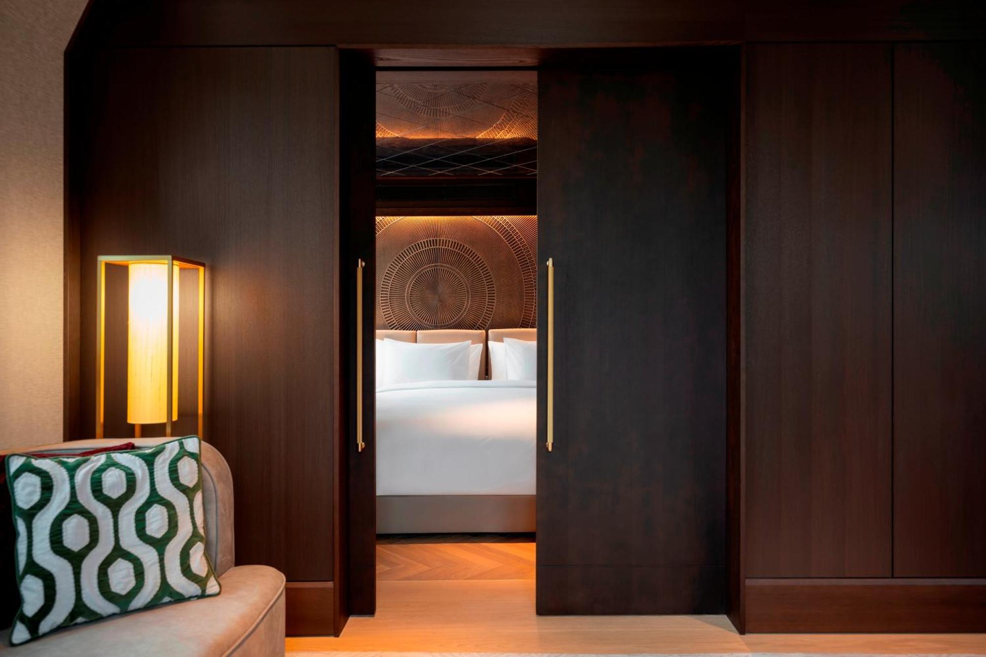 Almanac Palais Vienna Hotel Bagian luar foto A sliding door