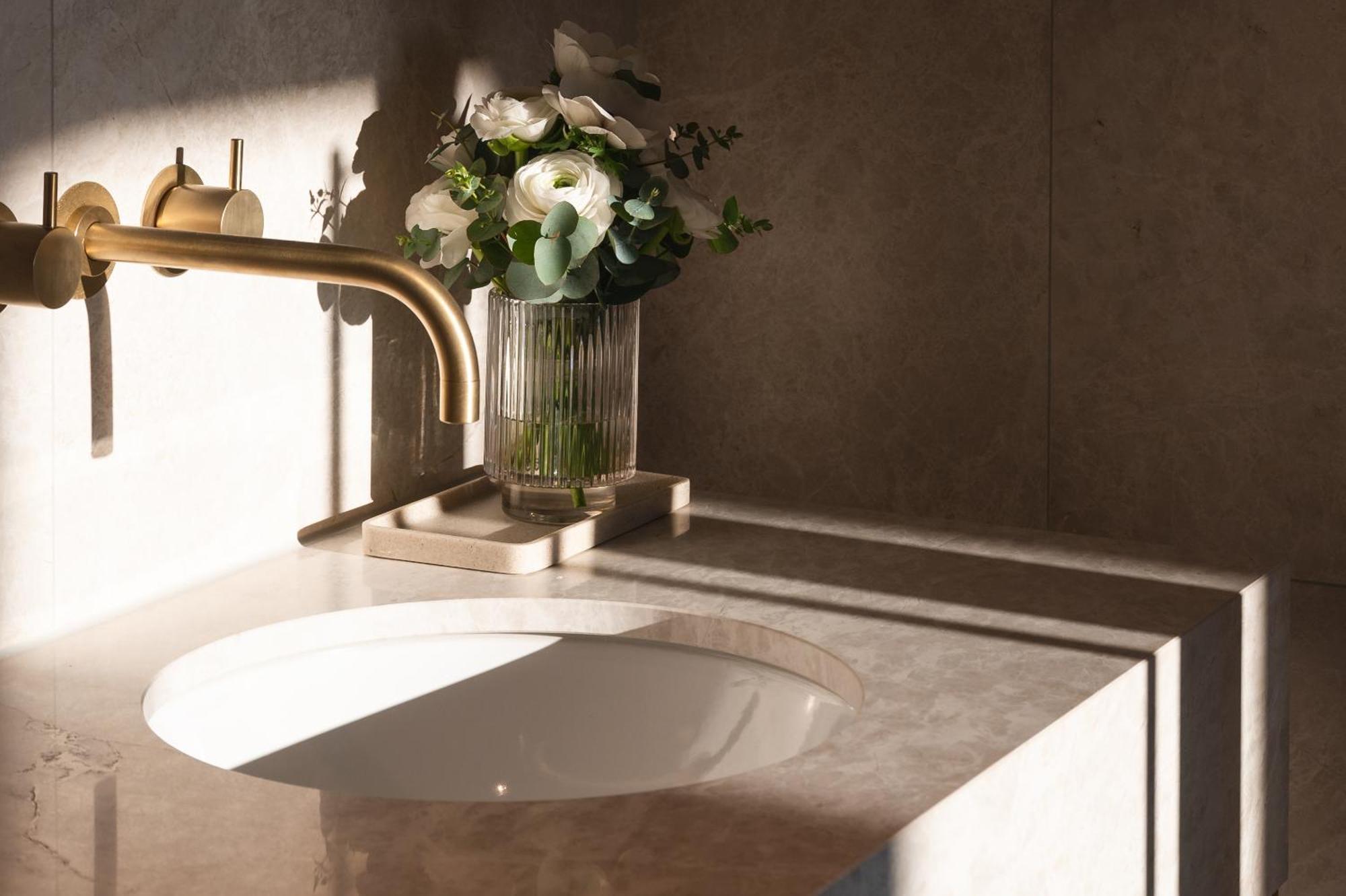Almanac Palais Vienna Hotel Bagian luar foto A 3D rendering of a bathroom